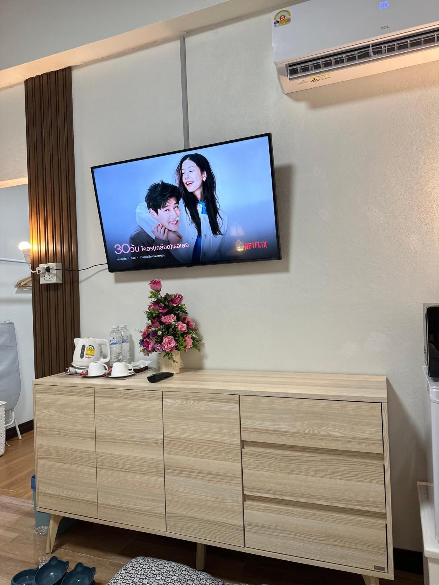 Service Apartment 102: Central City Getaway Lampang Exterior photo