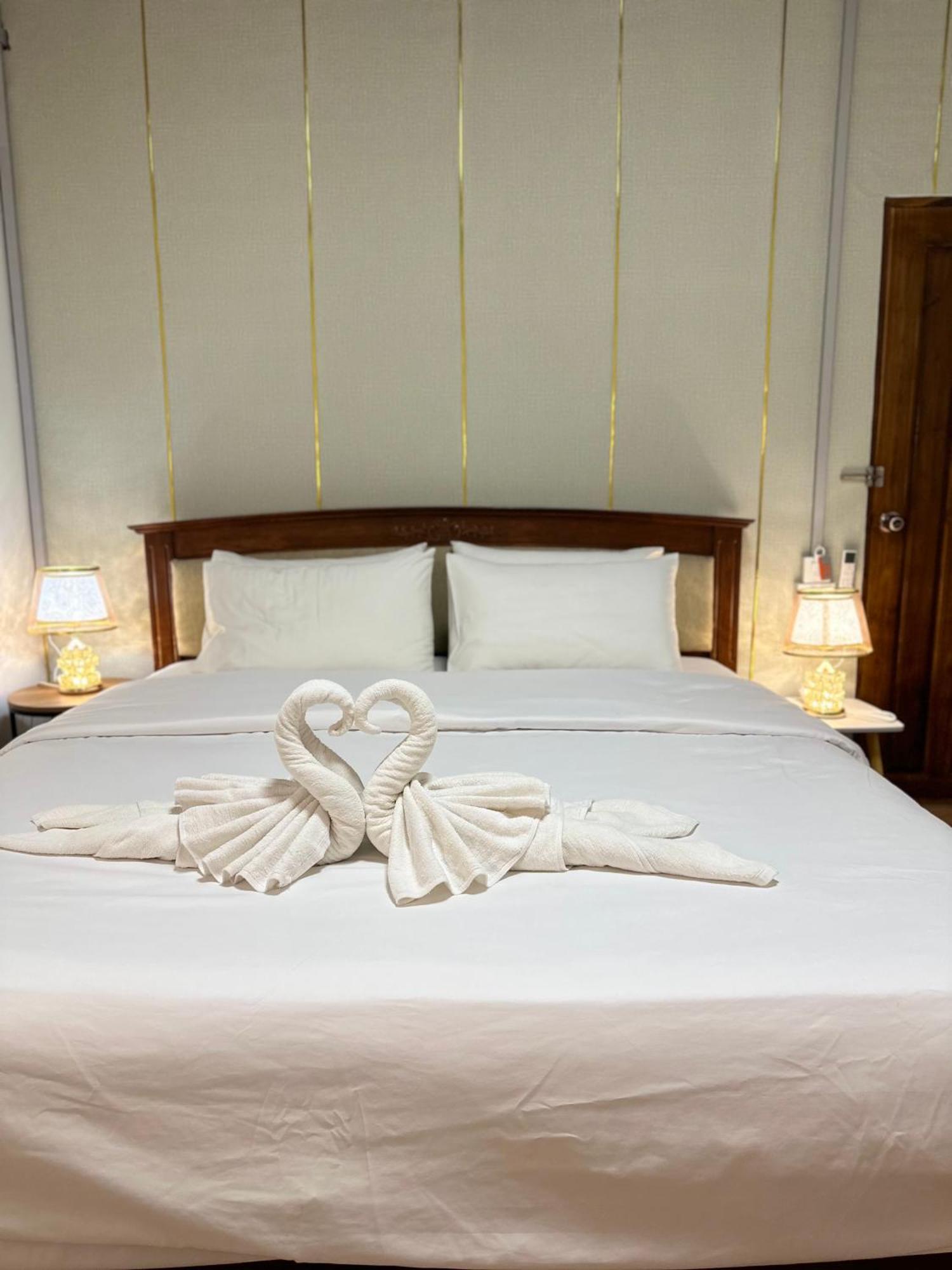 Service Apartment 102: Central City Getaway Lampang Exterior photo